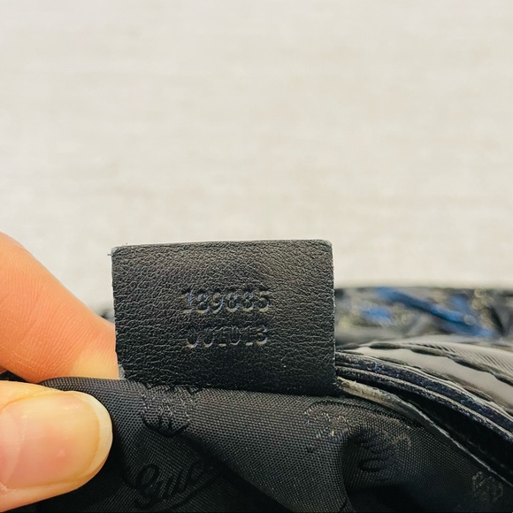 Gucci Queen Dialux Hobo - Picture 13 of 14